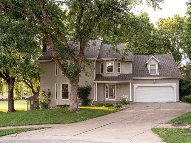 Homes for Sale in Kansas City, MO 64119 | 4308  NE 61st Court