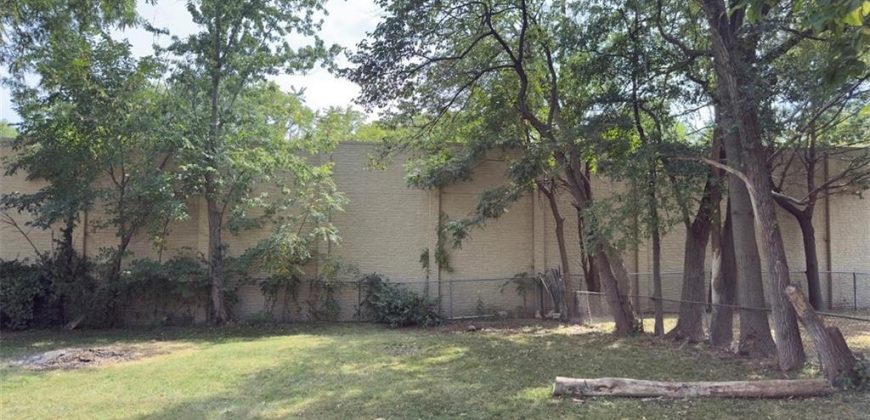 Homes for Sale in Claycomo, MO 64119 | 327 E Longfellow Street