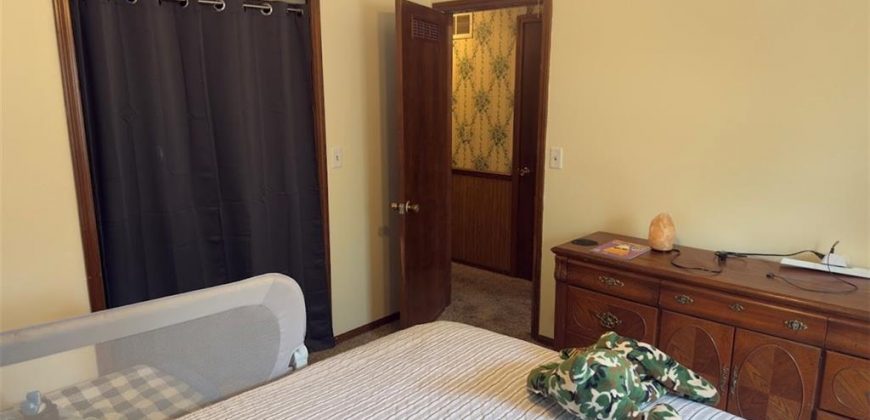 Homes for Sale in Claycomo, MO 64119 | 327 E Longfellow Street