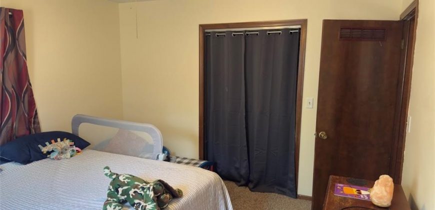 Homes for Sale in Claycomo, MO 64119 | 327 E Longfellow Street