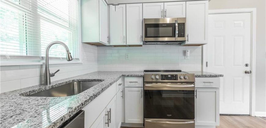 Homes for Sale in Liberty, MO 64068 | 420  Belmont Street