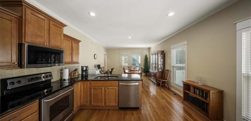 Homes for Sale in North Kansas City, MO 64116 | 513 E 29th Avenue