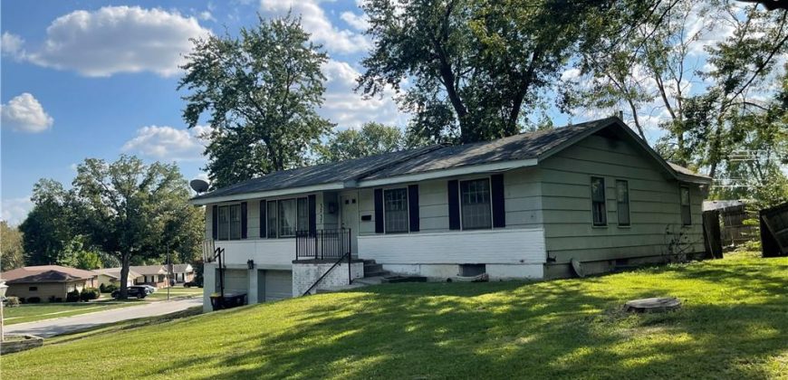 Homes for Sale in Kansas City, MO 64117 | 3237 NE 47th Terrace