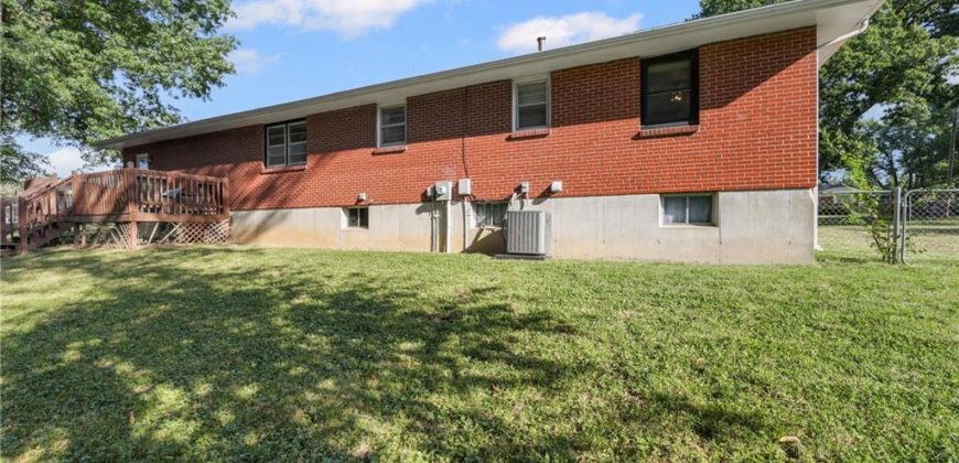 Homes for Sale in Smithville, MO 64089 | 702  Quincy Boulevard