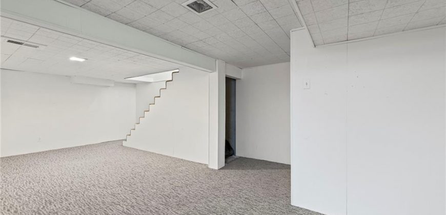 Homes for Sale in Kansas City, MO 64152 | 7108 NW COUNTRY CLUB Lane