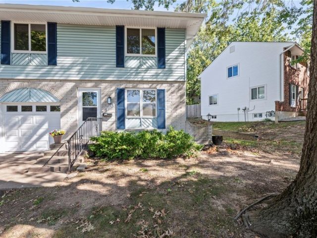 Homes for Sale in Kansas City, MO 64152 | 7108 NW COUNTRY CLUB Lane