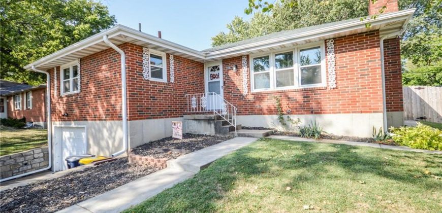 Homes for Sale in Kansas City, MO 64155 | 306 NE 88th Street