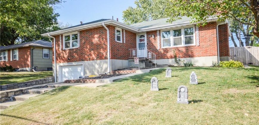 Homes for Sale in Kansas City, MO 64155 | 306 NE 88th Street