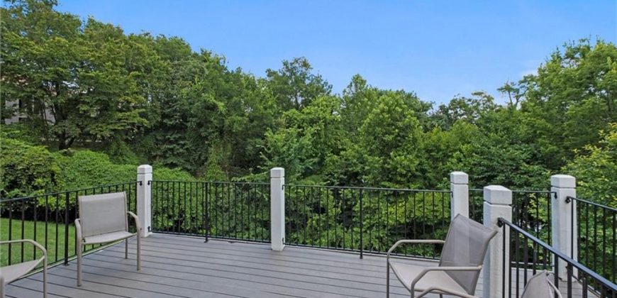 Homes for Sale in Parkville, MO 64152 | 8190  Shoreline Drive