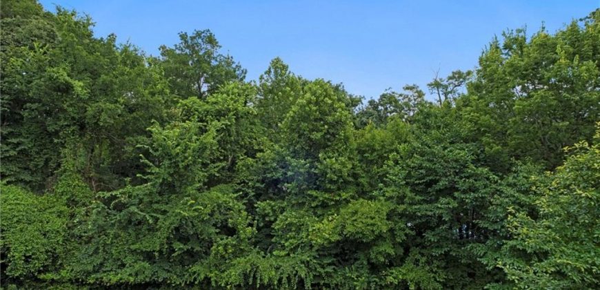 Homes for Sale in Parkville, MO 64152 | 8190  Shoreline Drive