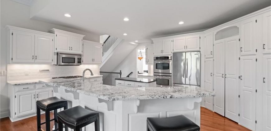 Homes for Sale in Parkville, MO 64152 | 8190  Shoreline Drive