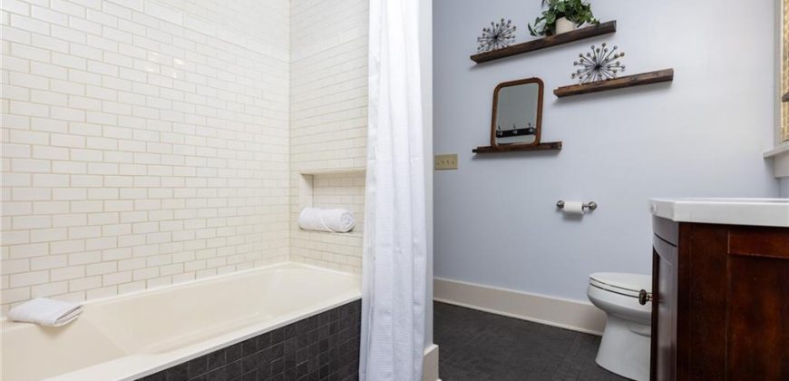 Homes for Sale in Liberty, MO 64068 | 116  Dorsey Street