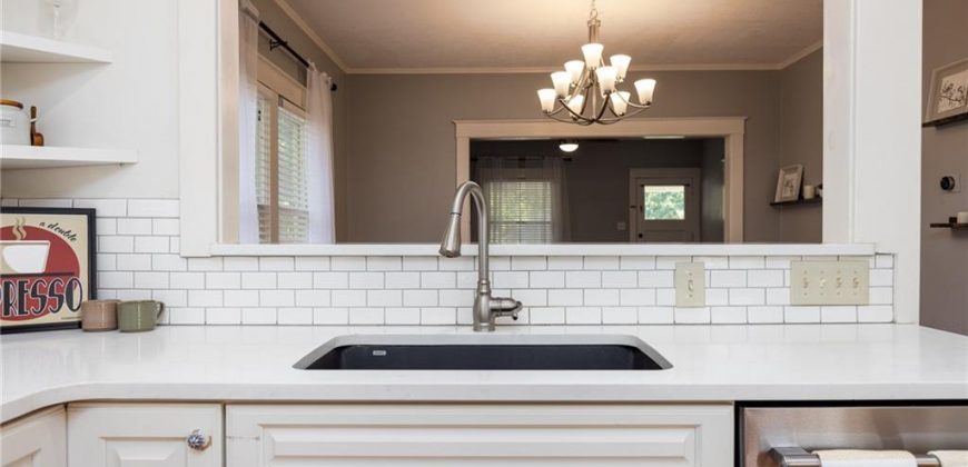 Homes for Sale in Liberty, MO 64068 | 116  Dorsey Street