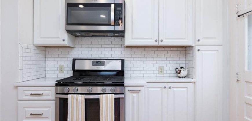 Homes for Sale in Liberty, MO 64068 | 116  Dorsey Street