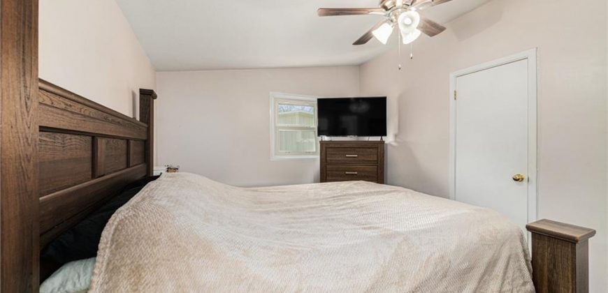 Homes for Sale in Liberty, MO 64068 | 1317  Park Lane