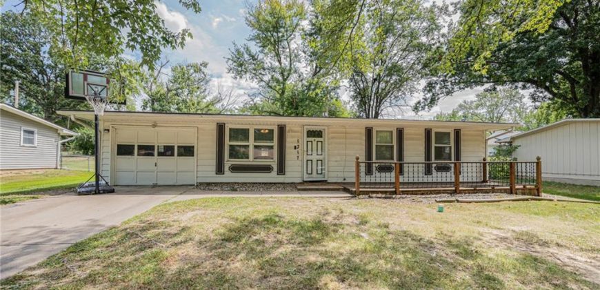 Homes for Sale in Liberty, MO 64068 | 1317  Park Lane