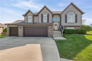 10107-N-CEDAR-Avenue-mls-2577444-image-1