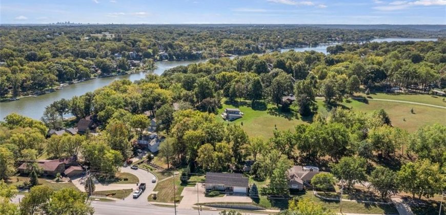 Homes for Sale in Kansas City, MO 64153 | 9601 NW Barry Road Homes for Sale in Kansas City, MO 64153 | 9601 NW Barry Road