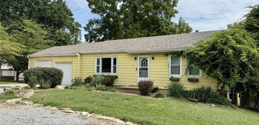 Homes for Sale in Kansas City, MO 64151 | 5817 N Lenox Avenue