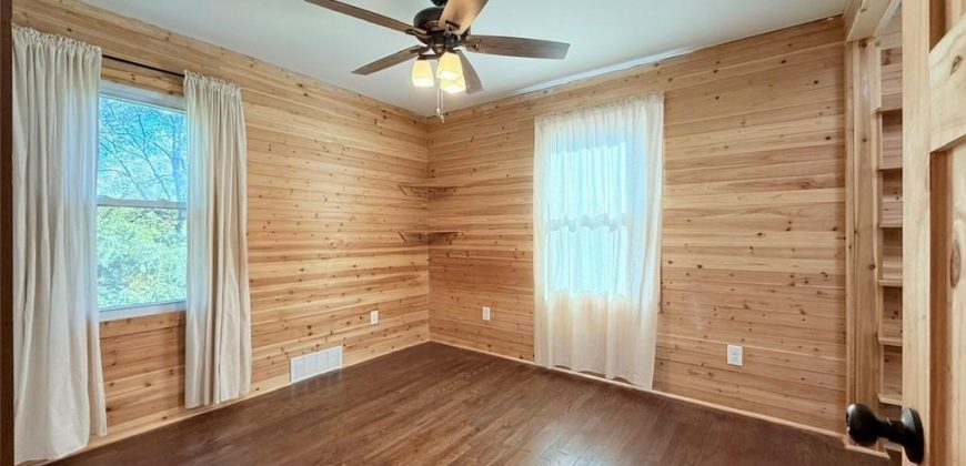 Homes for Sale in Kansas City, MO 64151 | 5817 N Lenox Avenue