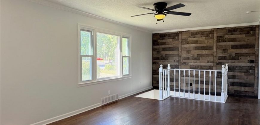 Homes for Sale in Kansas City, MO 64151 | 5817 N Lenox Avenue