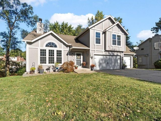 Homes for Sale in Kansas City, MO 64118 | 1408 NE 80th Place