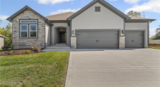 Homes for Sale in Kansas City, MO 64154 | 9435 N Belton Avenue