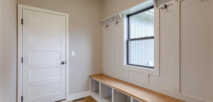 Homes for Sale in Liberty, MO 64068 | 1912  Longview Drive