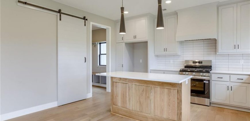 Homes for Sale in Liberty, MO 64068 | 1912  Longview Drive