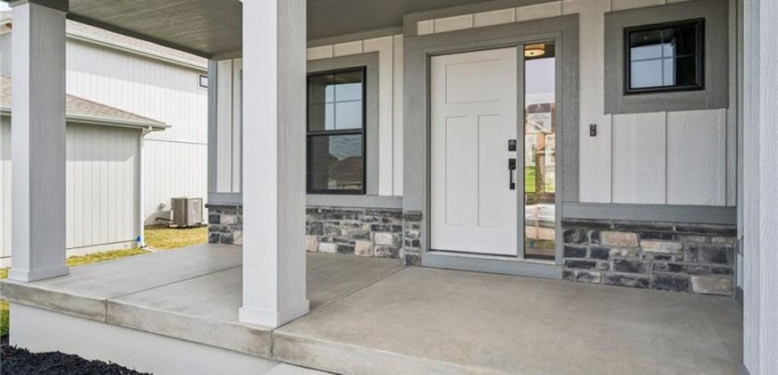 Homes for Sale in Liberty, MO 64068 | 1985  Longview Drive