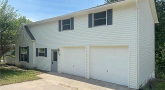 Homes for Sale in Dearborn, MO 64439 | 112 E 4th Street
