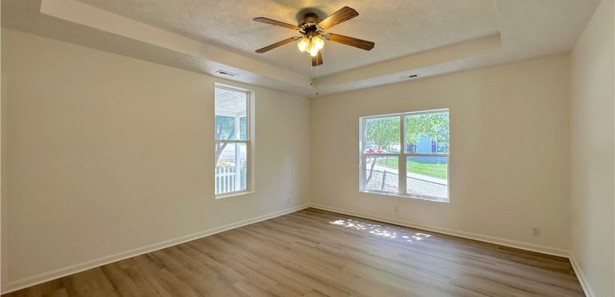 Homes for Sale in Dearborn, MO 64439 | 112 E 4th Street