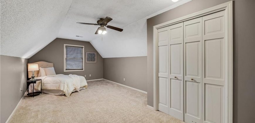 Homes for Sale in Kansas City, MO 64118 | 7824 N Park Avenue