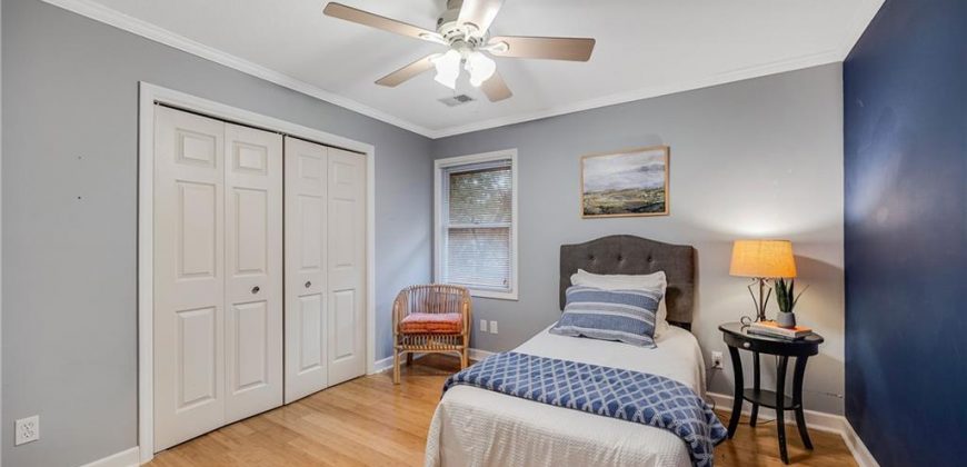 Homes for Sale in Kansas City, MO 64118 | 7824 N Park Avenue