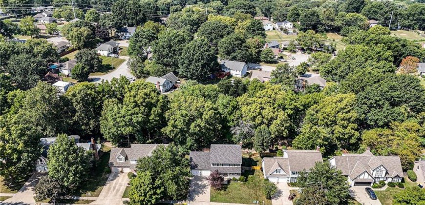 Homes for Sale in Kansas City, MO 64118 | 7824 N Park Avenue