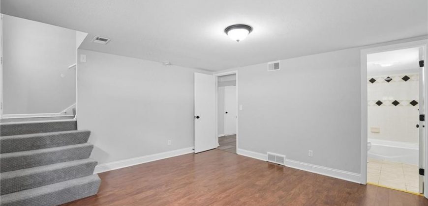 Homes for Sale in Parkville, MO 64151 | 4803 NW Woody Creek Lane