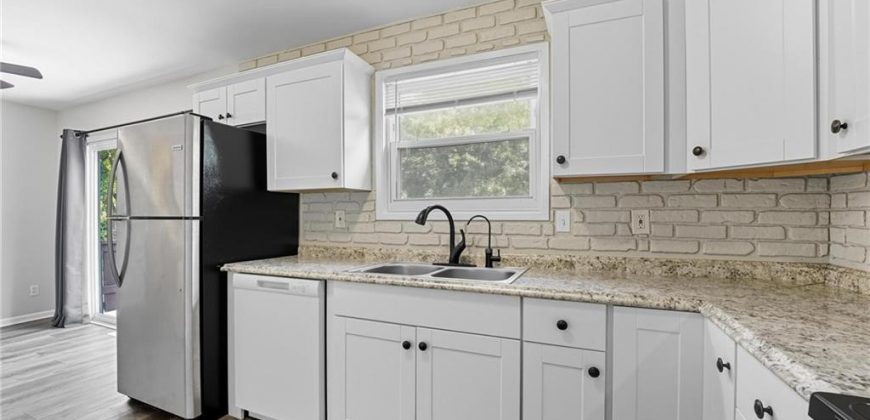 Homes for Sale in Parkville, MO 64151 | 4803 NW Woody Creek Lane