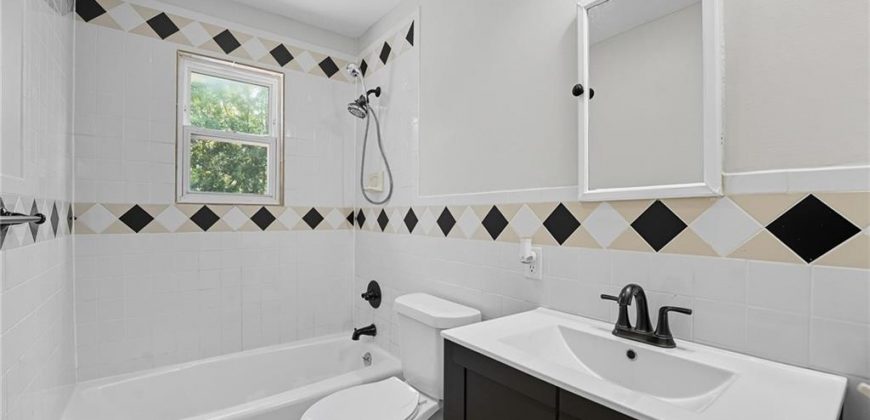 Homes for Sale in Parkville, MO 64151 | 4803 NW Woody Creek Lane