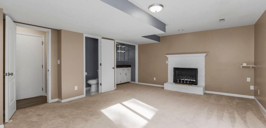 Homes for Sale in Kansas City, MO 64118 | 903 NW 62nd Terrace