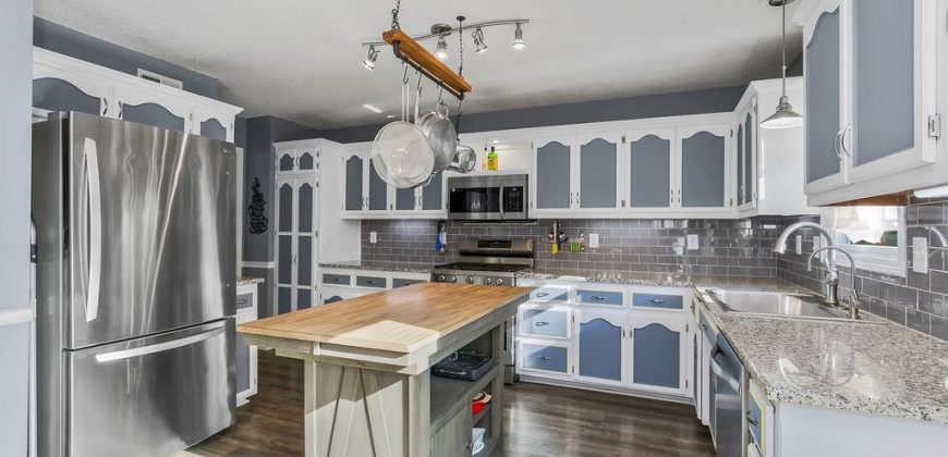 Homes for Sale in Kansas City, MO 64118 | 903 NW 62nd Terrace