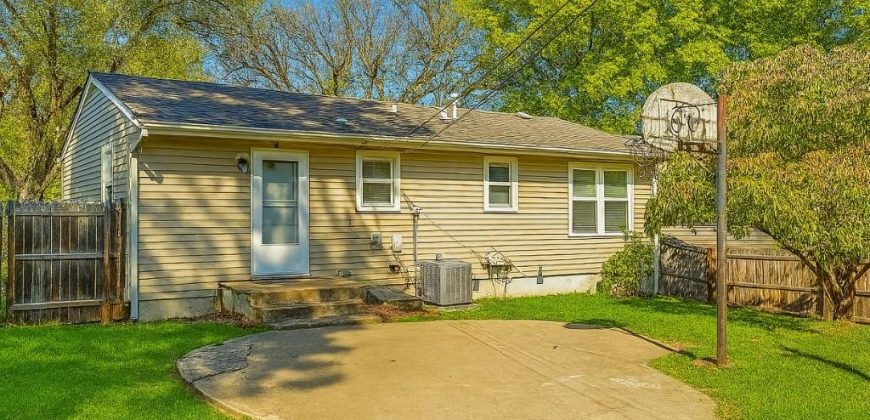 Homes for Sale in Kansas City, MO 64117 | 5111 NE 39th Street