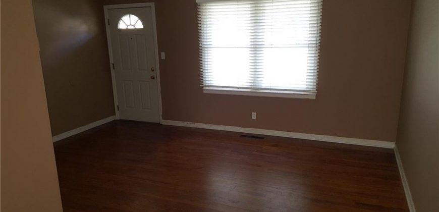 Homes for Sale in Kansas City, MO 64116 | 501 NE 42nd Street