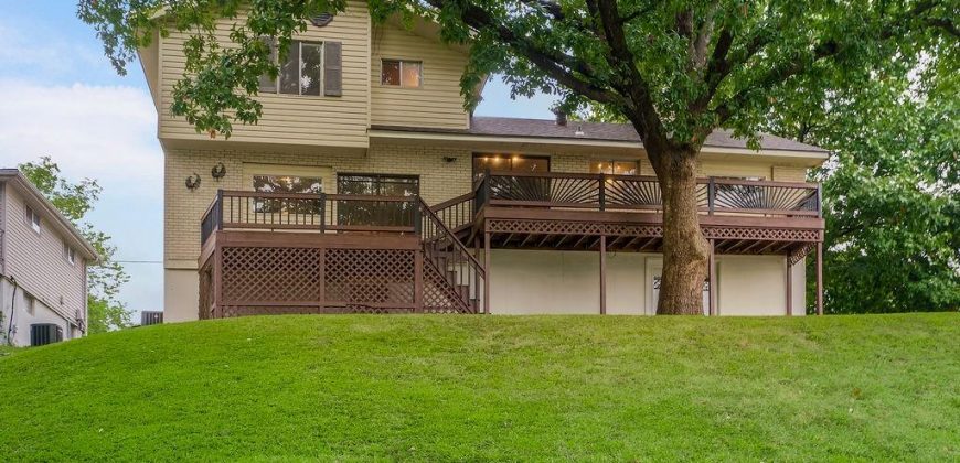 Homes for Sale in Lake Waukomis, MO 64151 | 715 NW South Shore Drive