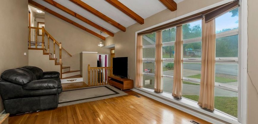 Homes for Sale in Lake Waukomis, MO 64151 | 715 NW South Shore Drive