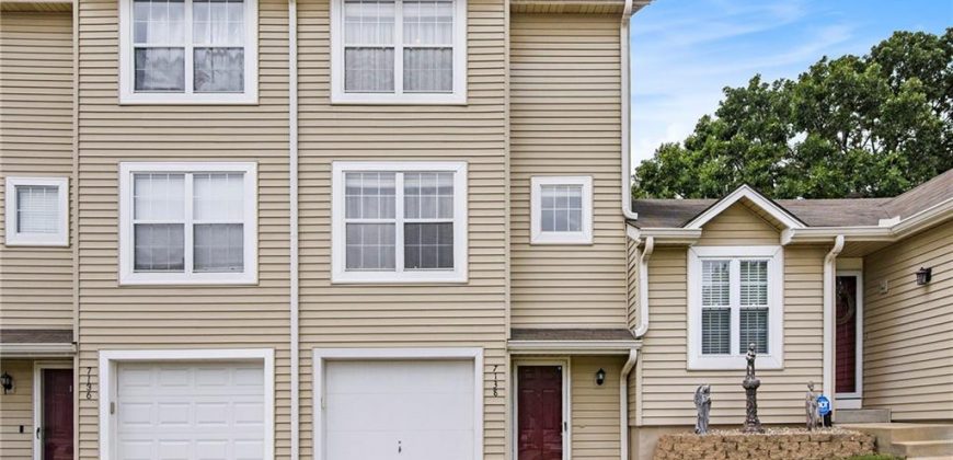 Homes for Sale in Gladstone, MO 64119 | 7138 NE KINGSTON Court