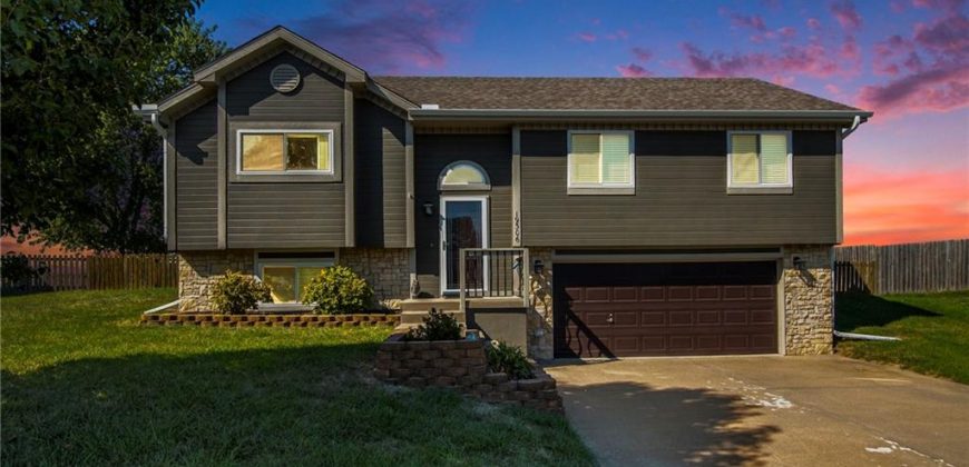 Homes for Sale in Smithville, MO 64089 | 19306  Corbyn Lane