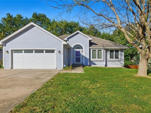 Homes for Sale in Kearney, MO 64060 | 1204  Susan Street