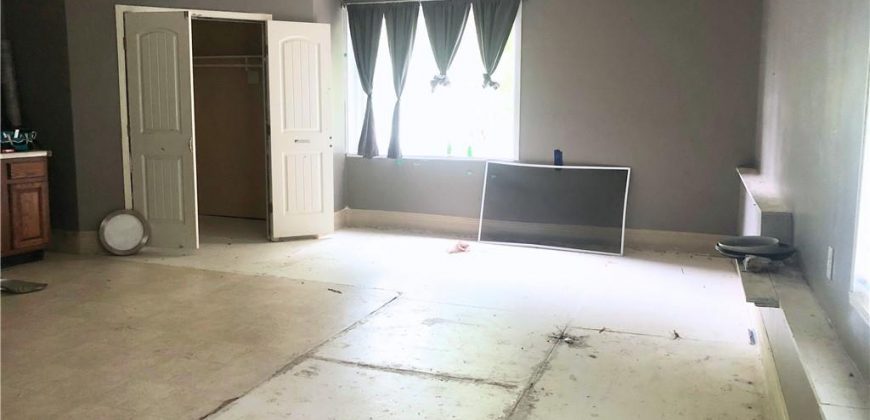 Homes for Sale in Kansas City, MO 64117 | 2913 NE Russell Road Homes for Sale in Kansas City, MO 64117 | 2913 NE Russell Road