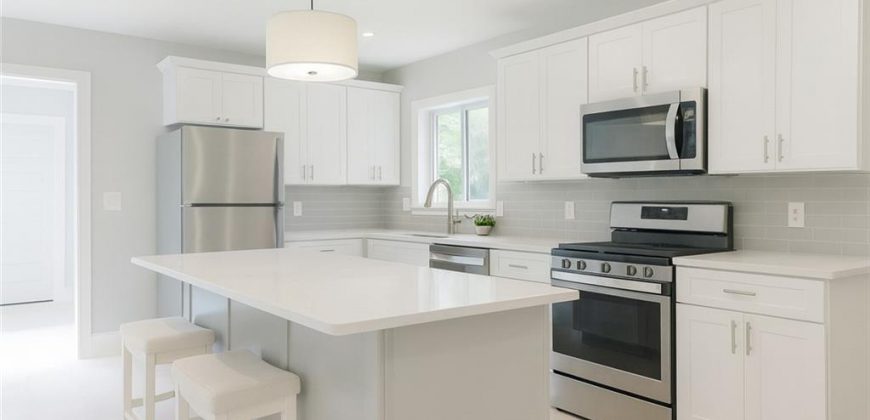 Homes for Sale in Kansas City, MO 64117 | 2913 NE Russell Road Homes for Sale in Kansas City, MO 64117 | 2913 NE Russell Road