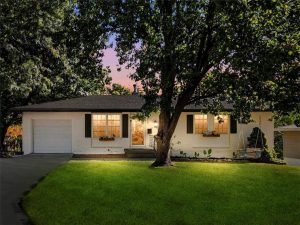 5315-N-Palmer-Avenue-mls-2582906-image-1